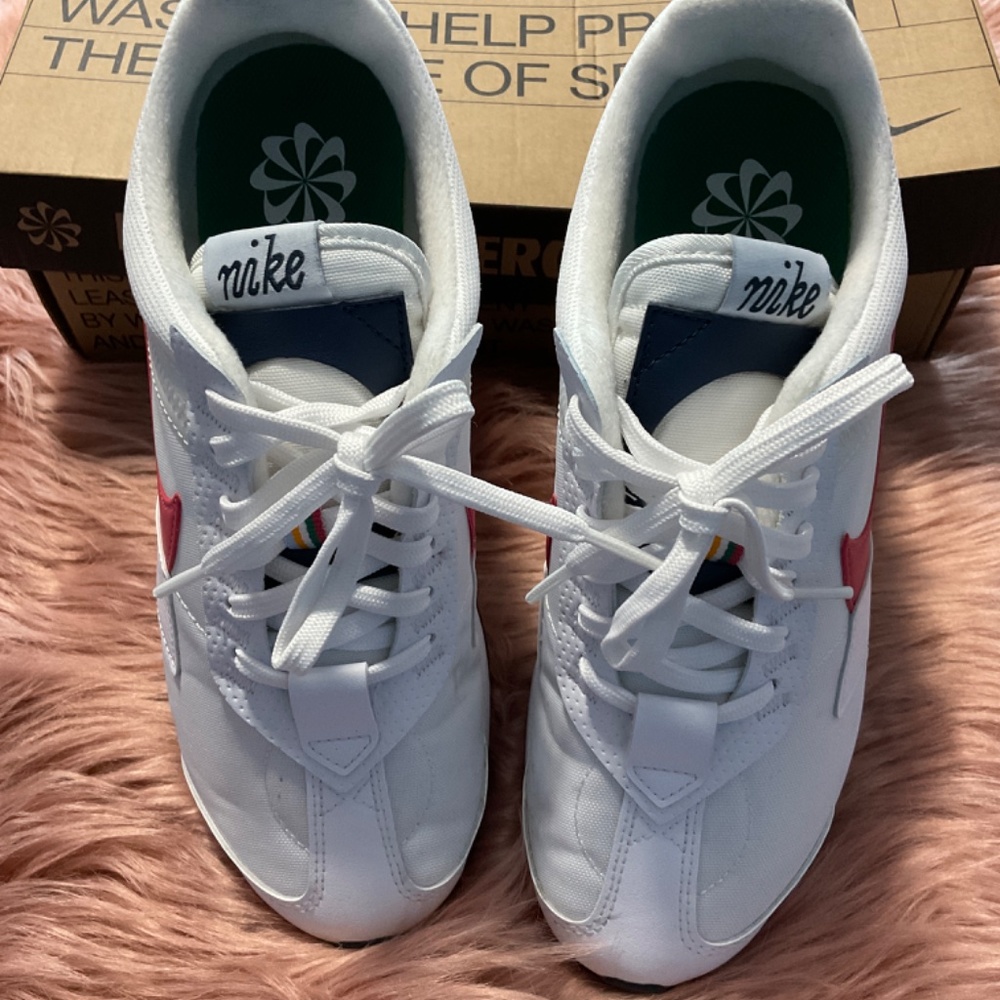 Nike Air Max - Picture 2 of 4
